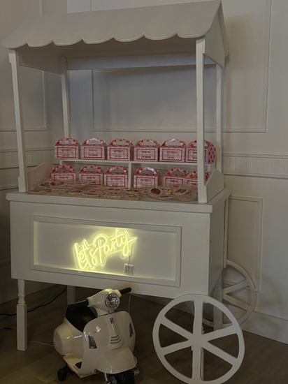 1st birthday dessert cart